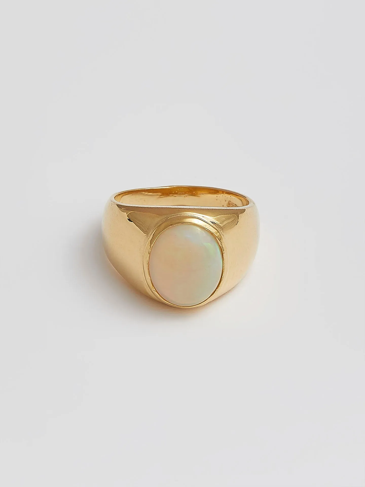Classico Opal Signet