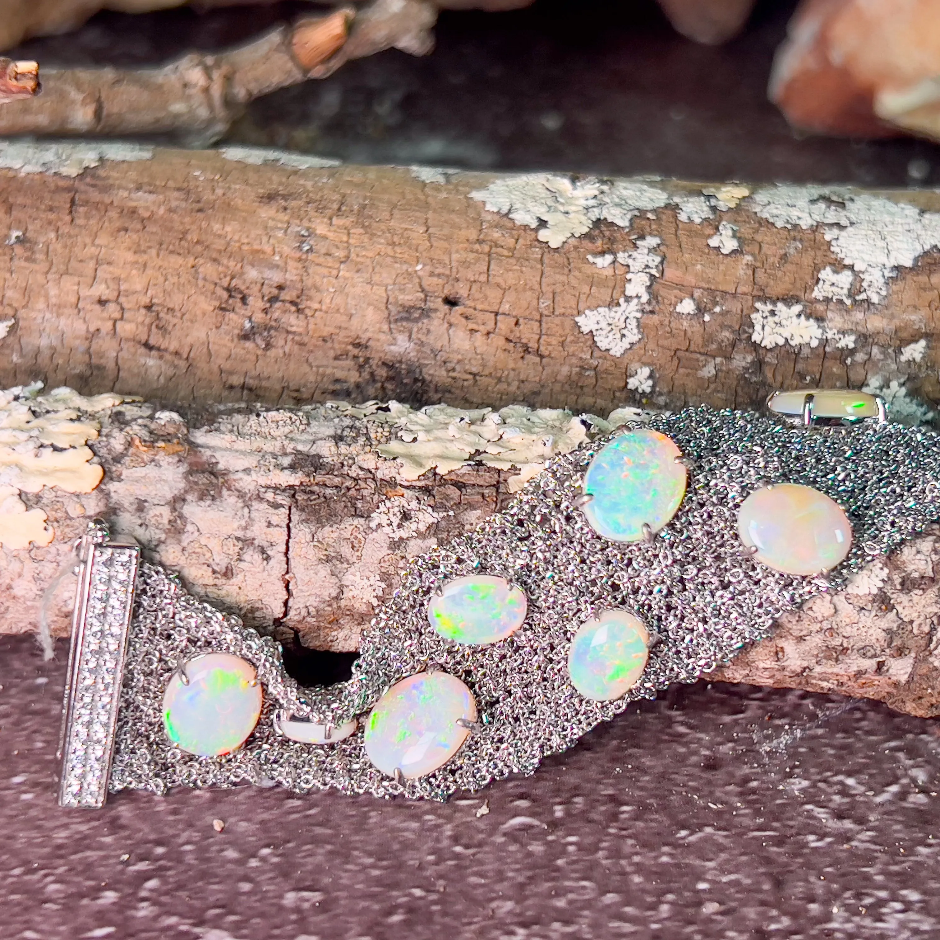 Sterling Silver chain mail wide bracelet with 16.72ct Opals