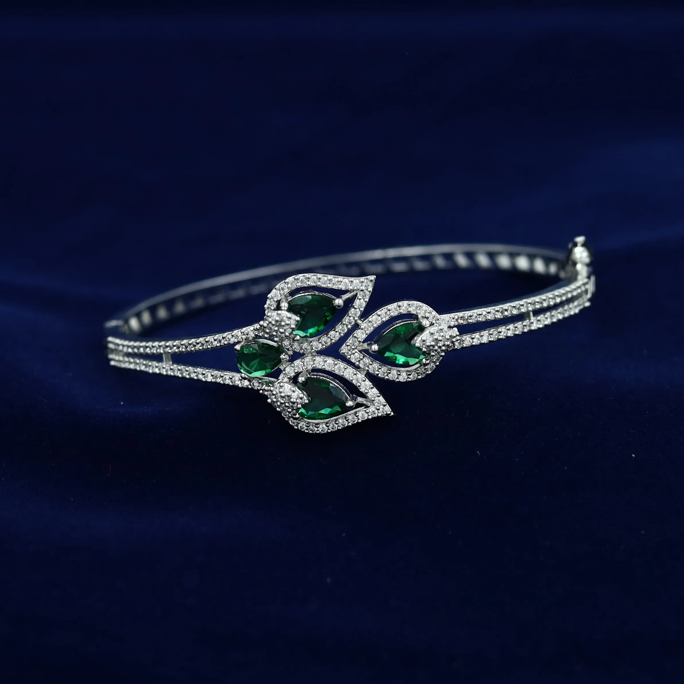 Zircon/AD Bracelet 12018-69